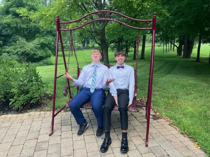 fb-128110617292885_1153999360094682