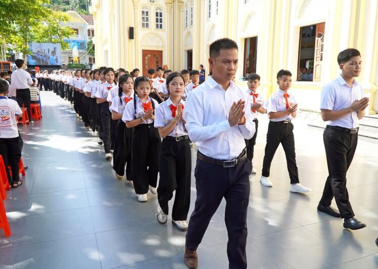 fb-285328895298373_759089760193275