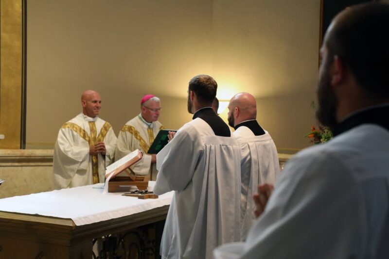 fb-272481673538_1209349371221449