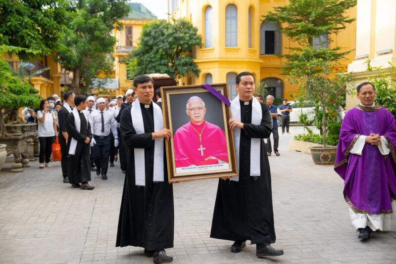 fb-267086443957481_1057412323268140