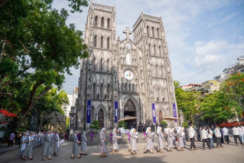 fb-267086443957481_1057412323268140