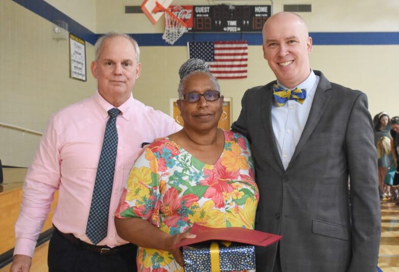 fb-1669188376658004_1377767684349557