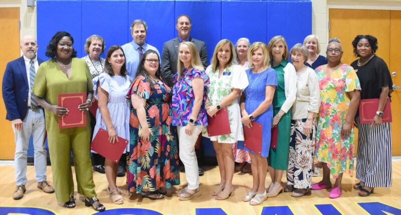 fb-1669188376658004_1377767684349557