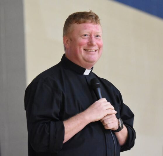 fb-1669188376658004_1377767684349557