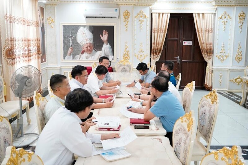 fb-285328895298373_762298113205773