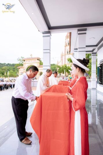 fb-267086443957481_1059958366346869