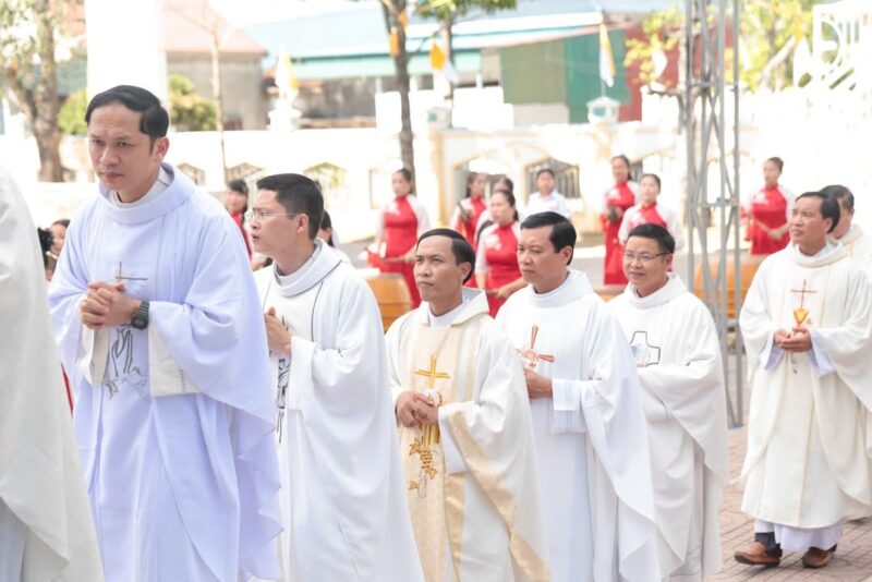 fb-267086443957481_1061030642906308