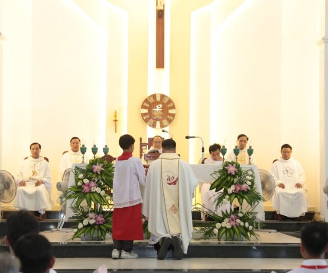 fb-267086443957481_1061030642906308