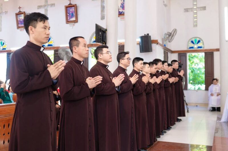 fb-285328895298373_764637446305173