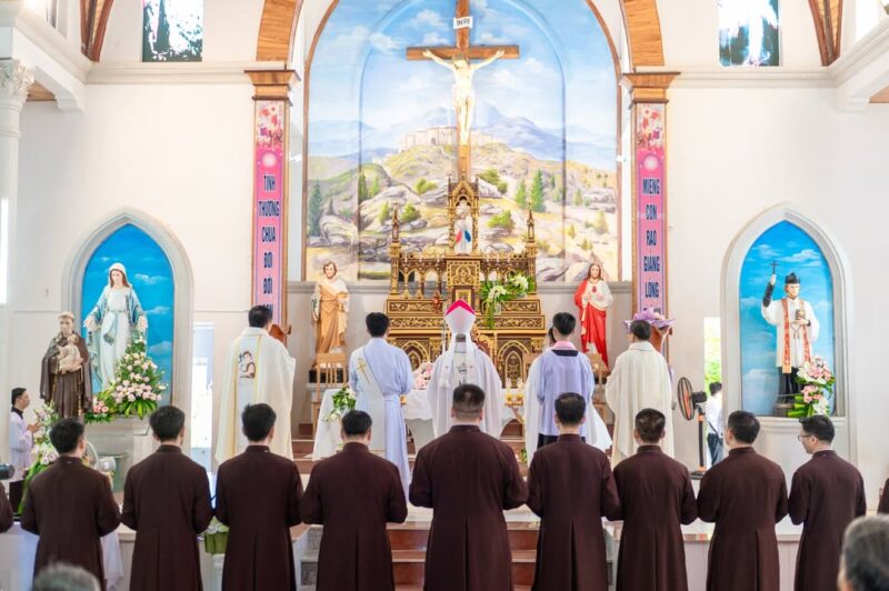 fb-285328895298373_764637446305173