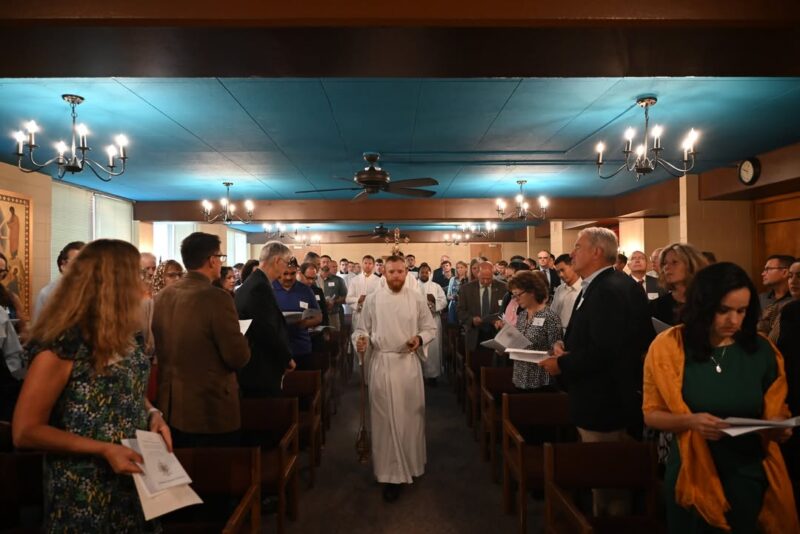 fb-355703527834405_1217418077095662