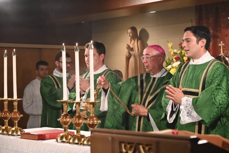 fb-355703527834405_1217418077095662