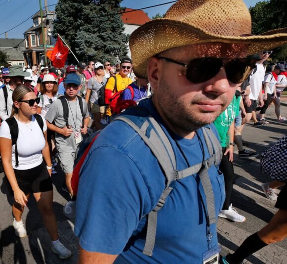 fb-127530903940386_1221877586637524