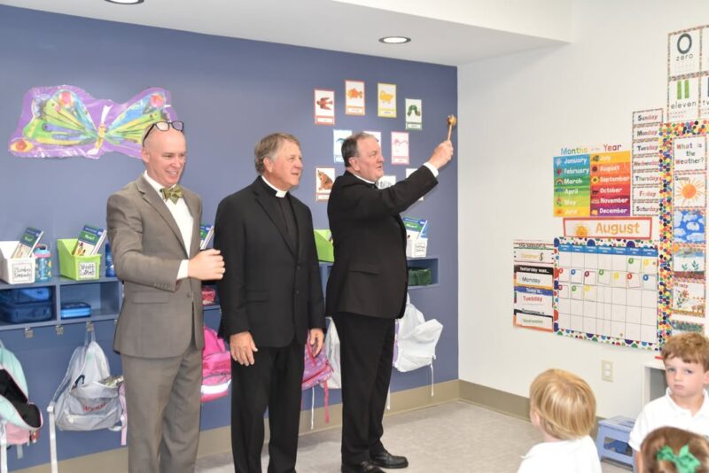 fb-1669188376658004_1384043603721965