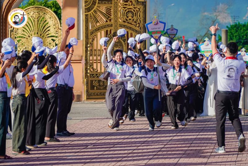 fb-267086443957481_1063966565946049