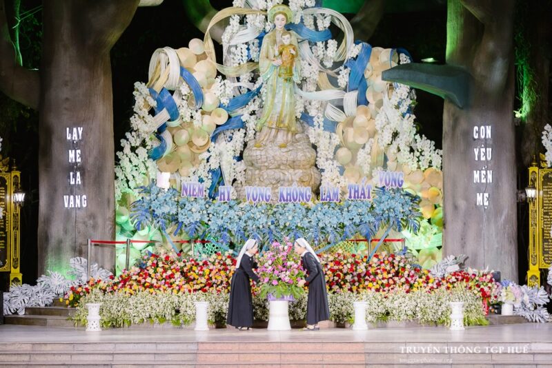 fb-285328895298373_769685105800407