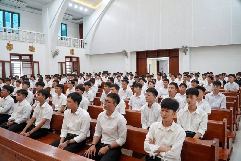 fb-285328895298373_771405938961657