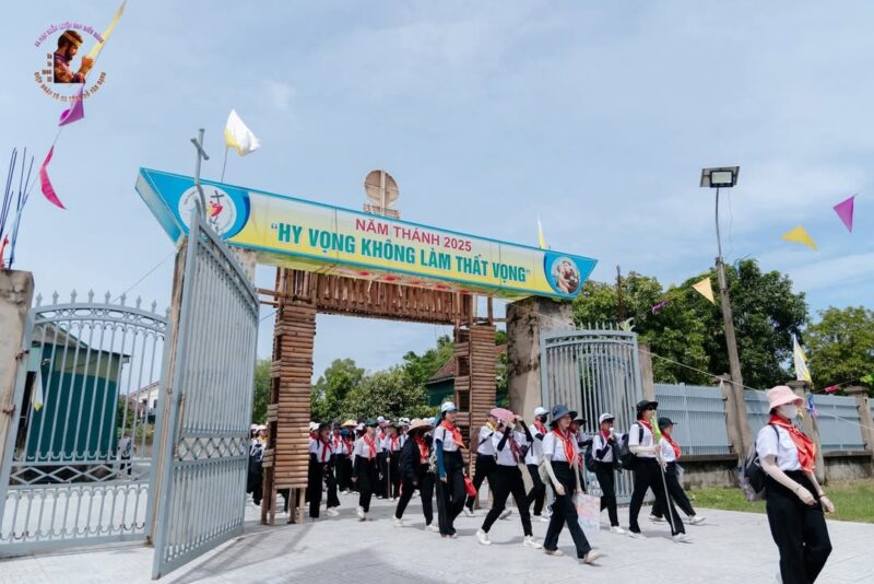 fb-267086443957481_1070182001991172