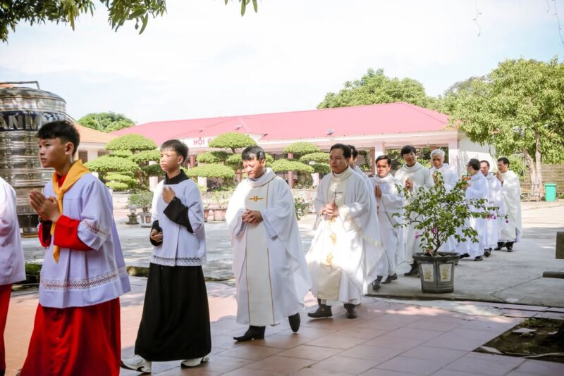 fb-285328895298373_773230722112512