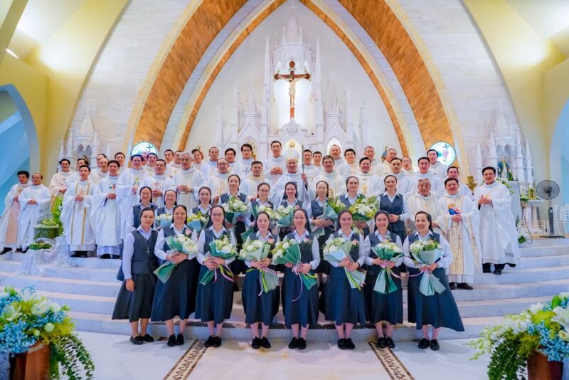 fb-285328895298373_773201045448813