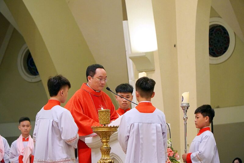 fb-285328895298373_774001665368751