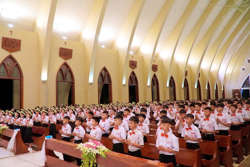 fb-285328895298373_774001665368751