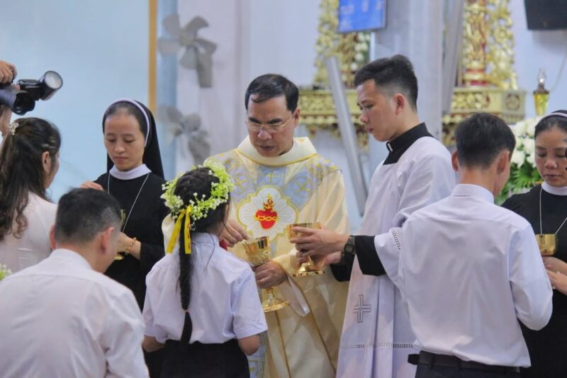 fb-267086443957481_1072288651780507