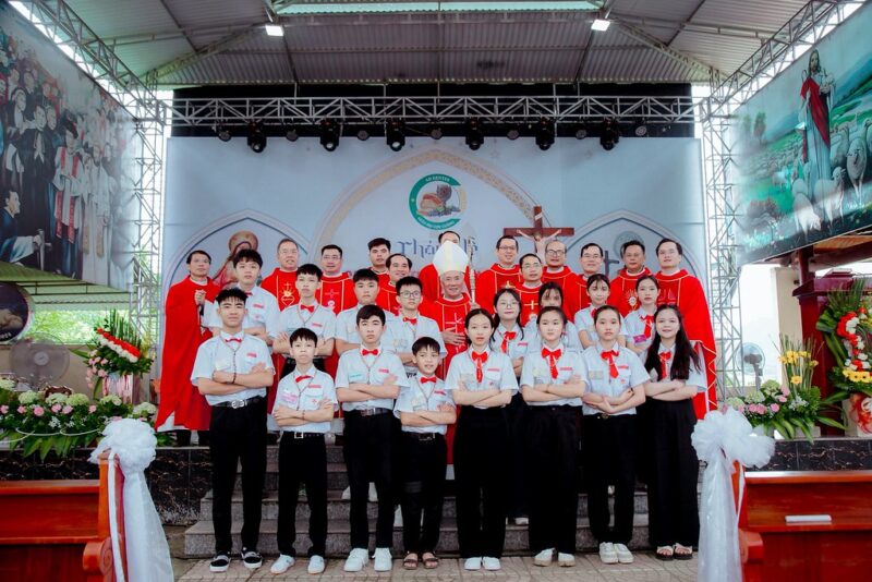 fb-285328895298373_776524001783184