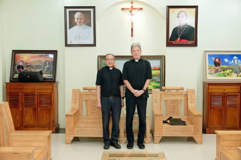 fb-267086443957481_1072905621718810