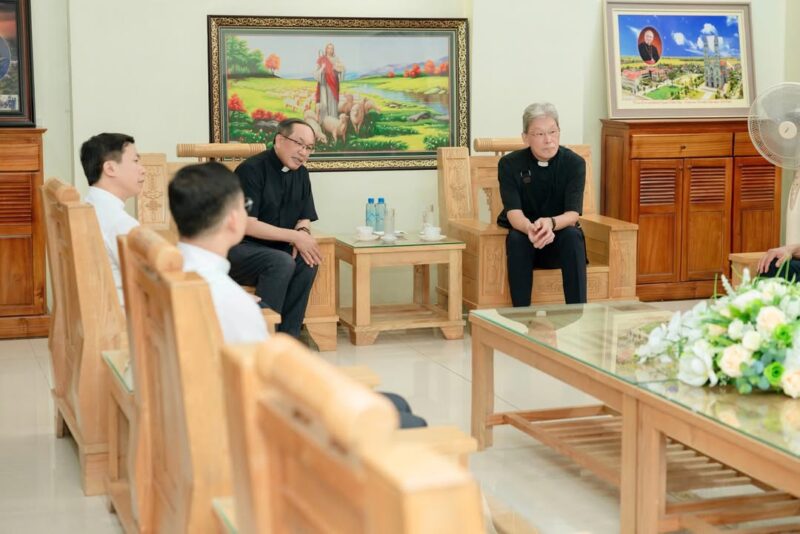 fb-267086443957481_1072905621718810