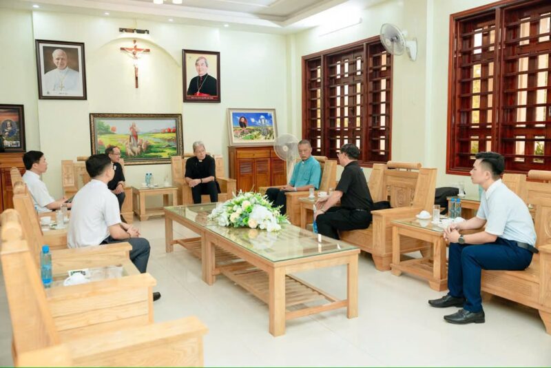 fb-267086443957481_1072905621718810