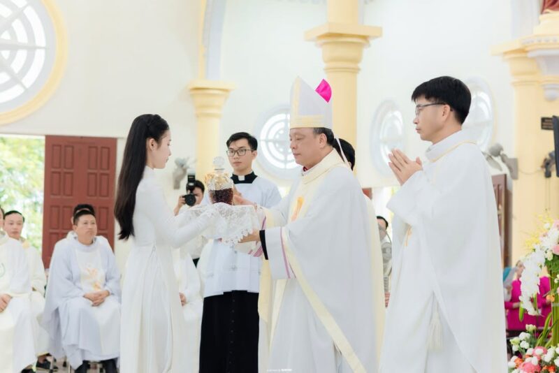 fb-285328895298373_778556481579936