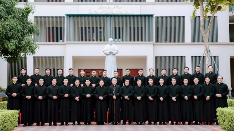 fb-267086443957481_1075097668166272