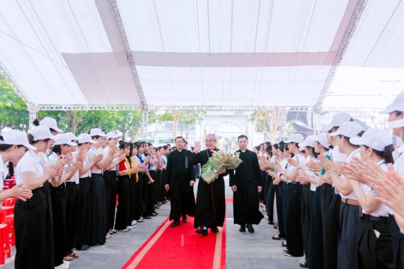 fb-267086443957481_1076736441335728