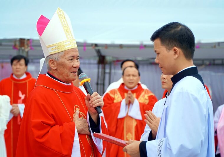 fb-285328895298373_781680641267520