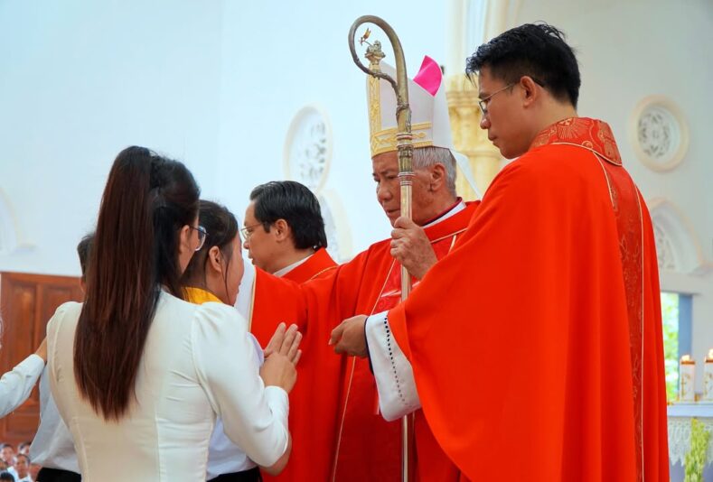 fb-285328895298373_782893227812928