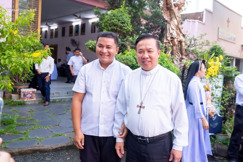 fb-1407235966182611_1090690479874987