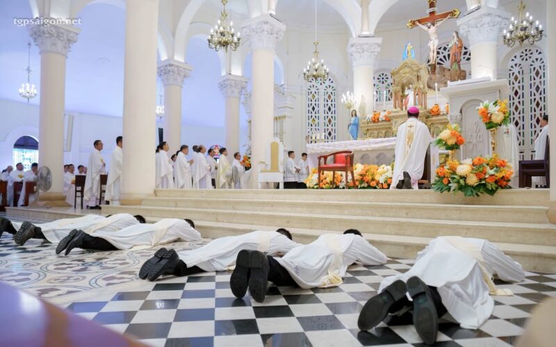 fb-1407235966182611_1090690479874987