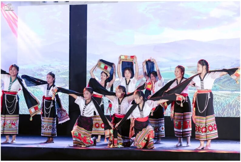 fb-285328895298373_785244584244459