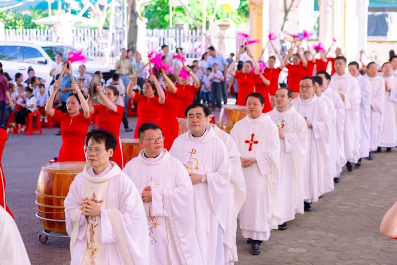 fb-267086443957481_1082472684095437