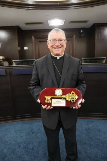 fb-117682098250535_1210992654406701