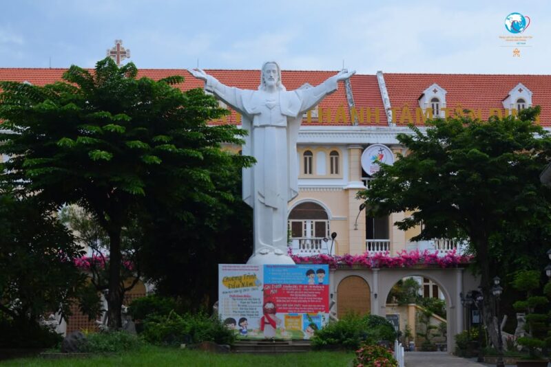 fb-1407235966182611_1093518286258873