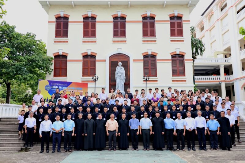 fb-1407235966182611_1094941109449924