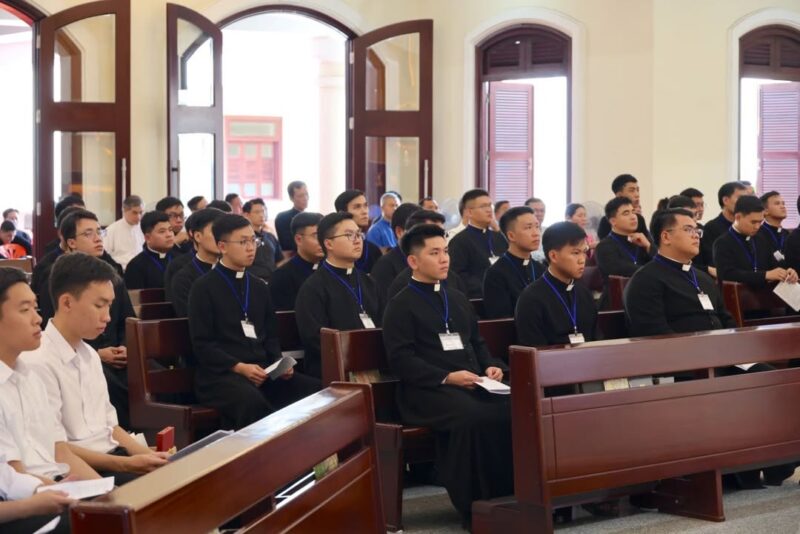 fb-1407235966182611_1094941109449924