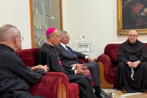 fb-107704176960_1181582760670534