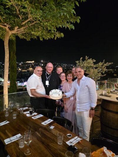 fb-149608895080801_1259588802874837