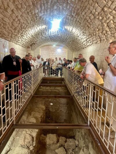 fb-149608895080801_1259588802874837