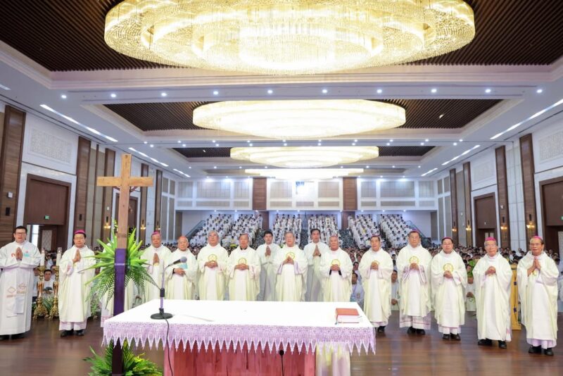 fb-732768673513037_1098542742402609