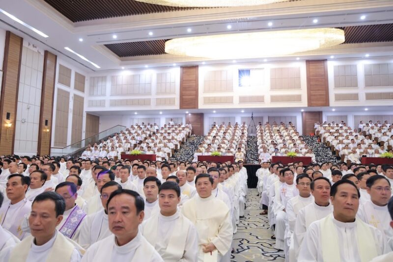 fb-732768673513037_1098542742402609