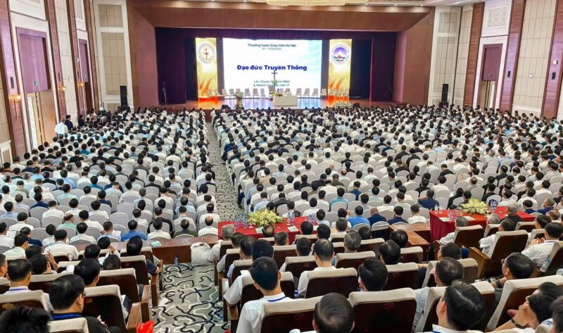 fb-267086443957481_1086095940399778